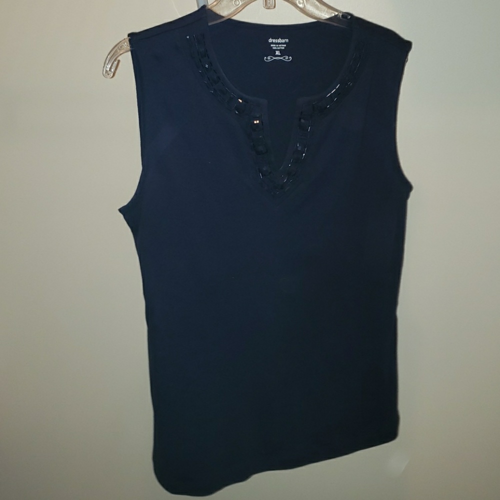 Tank with jeweled neck